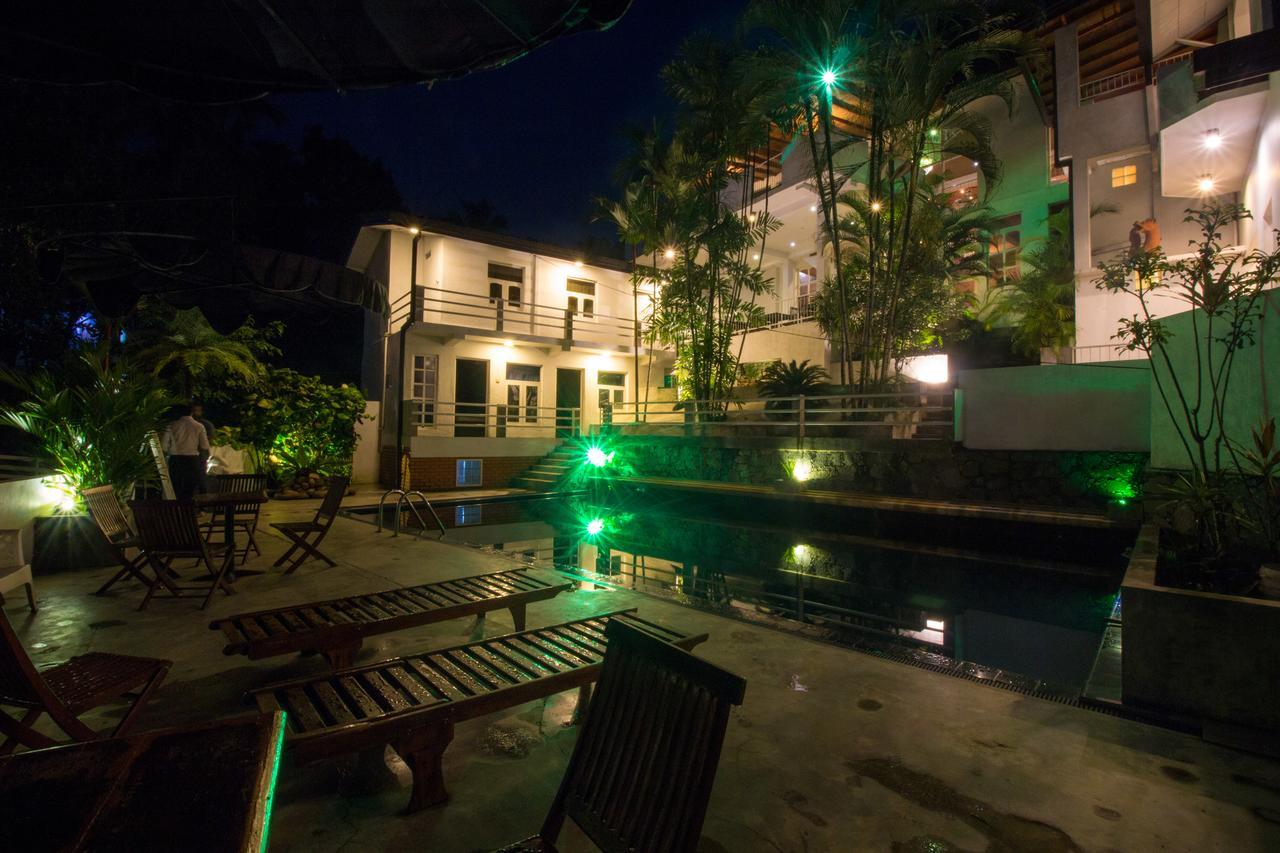 Sleek Hotel Kegalle Exterior foto